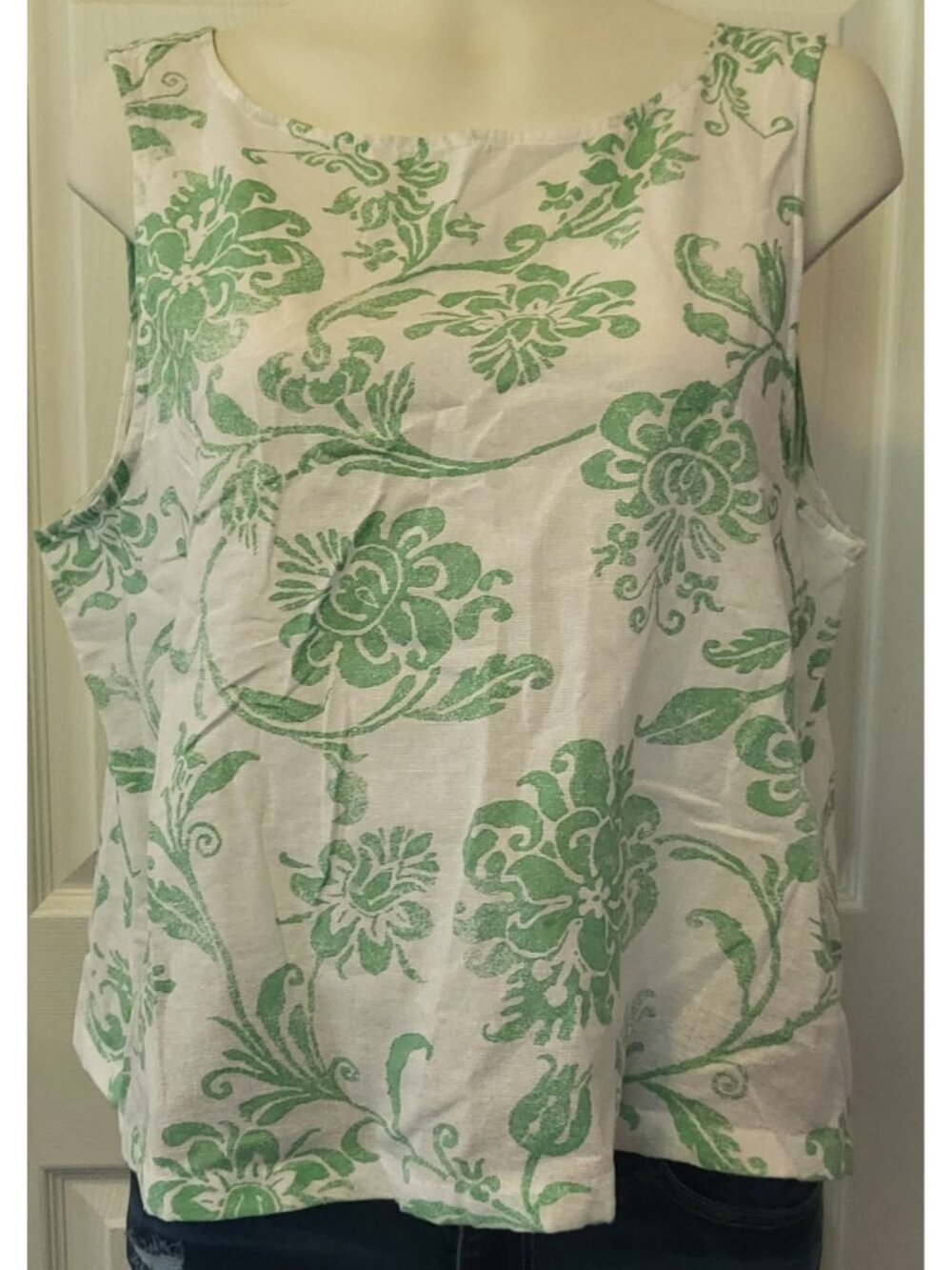 Lucky Brand White and Green Floral Dressy Tank Top Lightweight Size XL, NWOT